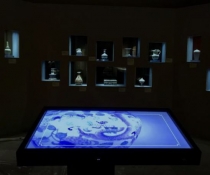 Les porcelaines des collections impériales de Chine se dévoilent au travers d’une animation numérique interactive